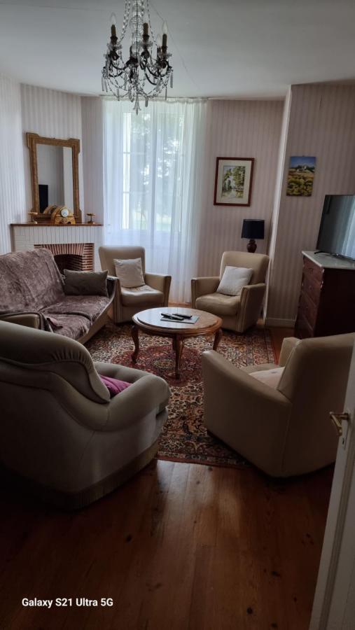 Villa Logis De Pagnolet à Ozillac Extérieur photo