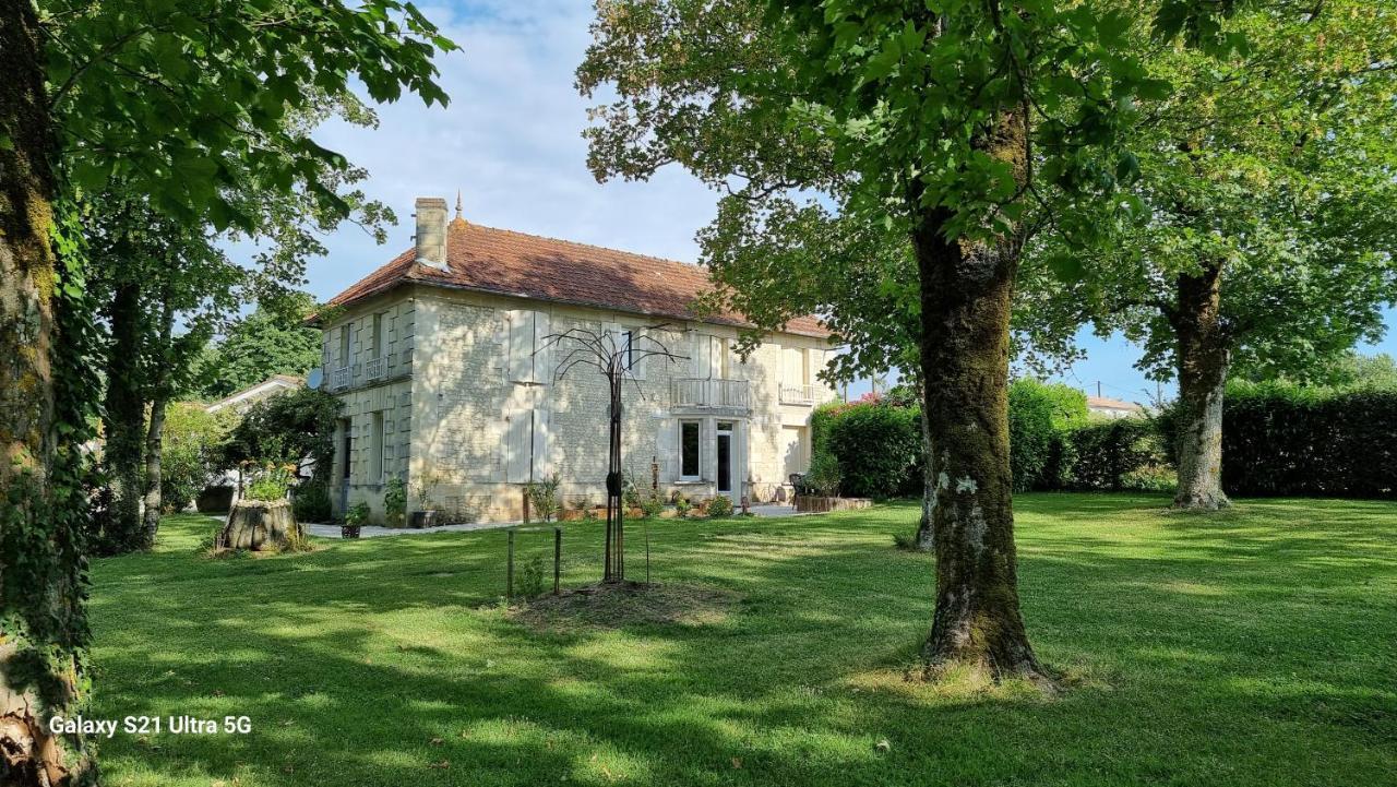 Villa Logis De Pagnolet à Ozillac Extérieur photo