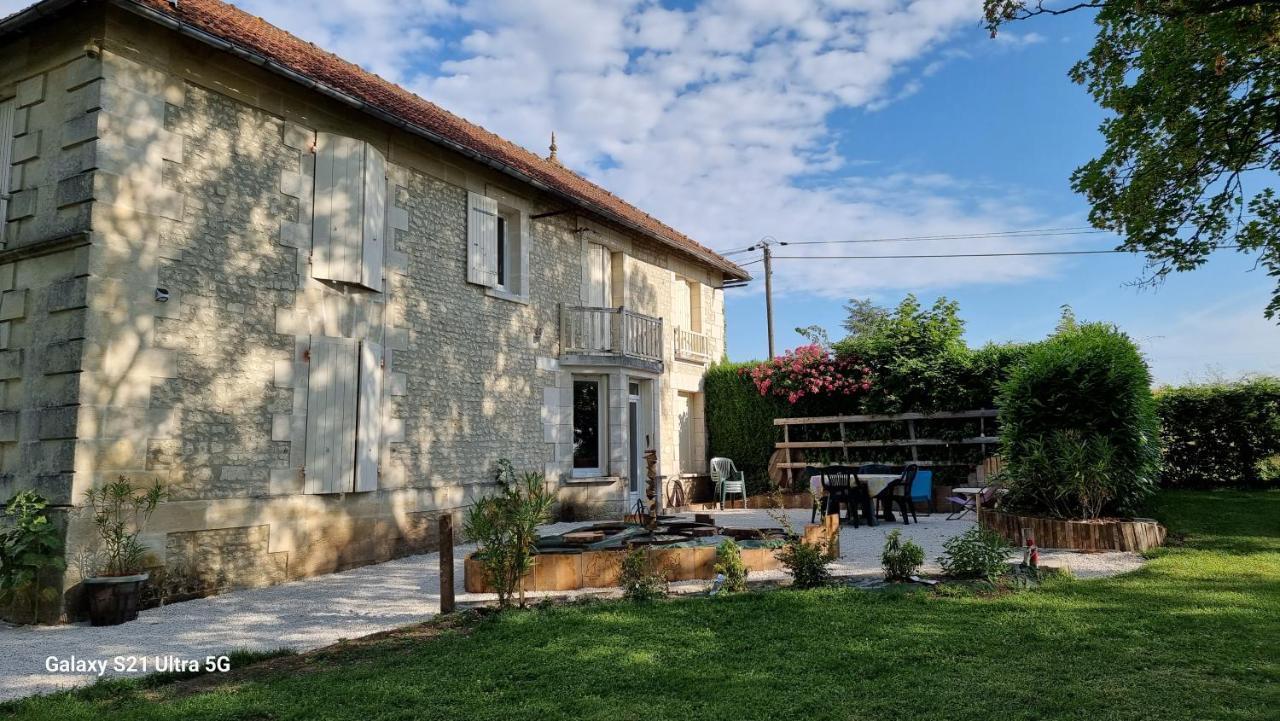 Villa Logis De Pagnolet à Ozillac Extérieur photo